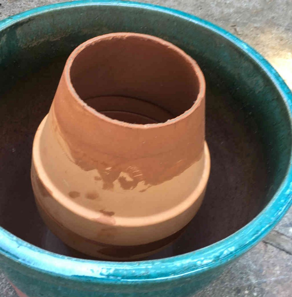 Pots ready to make Tandoor