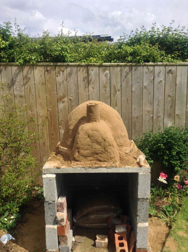 pizza sand dome