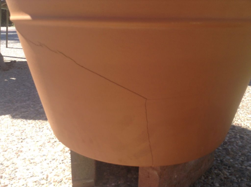 tandoor pot crack